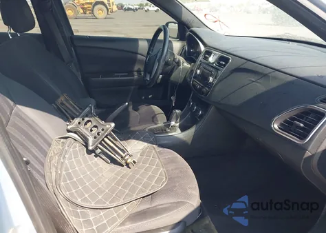 2013 Chrysler 200 Touring from USA, damaged, VIN 1C3CCBBB5DN609502